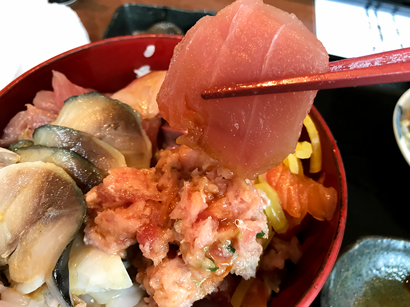 東京・日本橋 魚バカ一代「勝手丼」