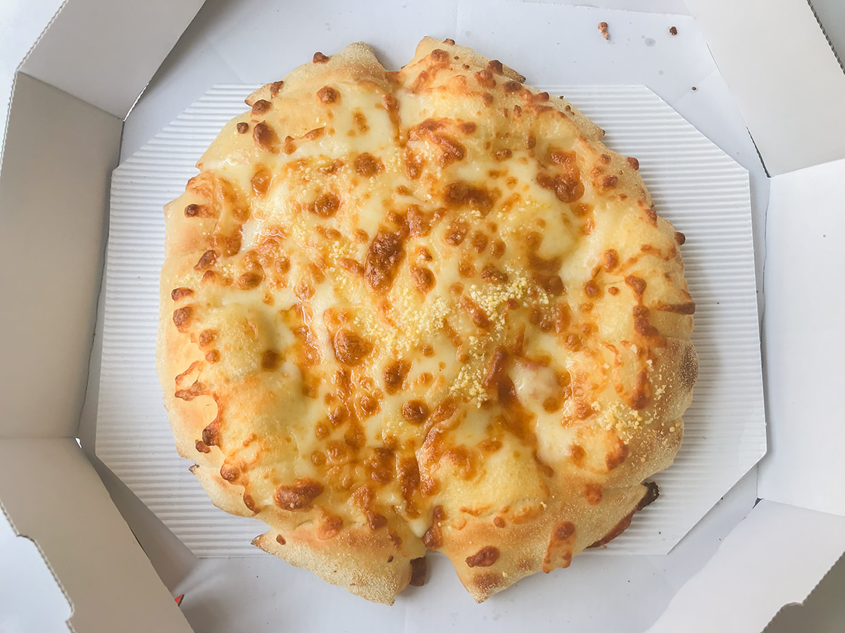 ドミノ・ピザ『つけカレーパン』