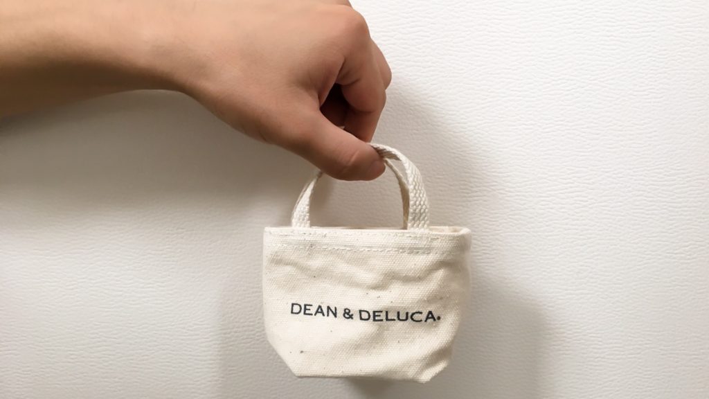 DEAN  DELUCA」トートバッグの超「ミニ」サイズを発見！これは色々使えるんじゃないか？ | ハレルヤ