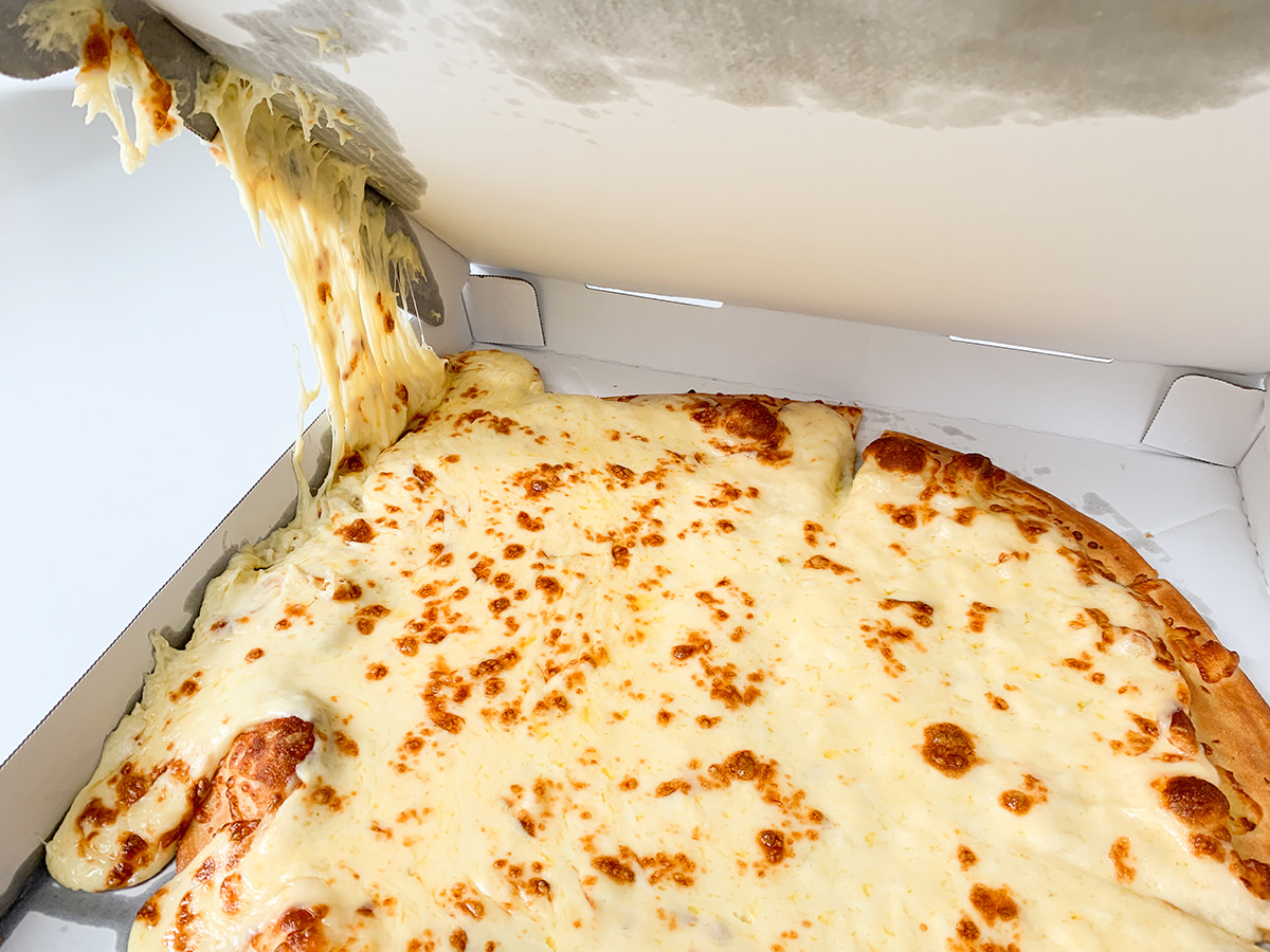 ドミノピザ チーズ 1 キロ